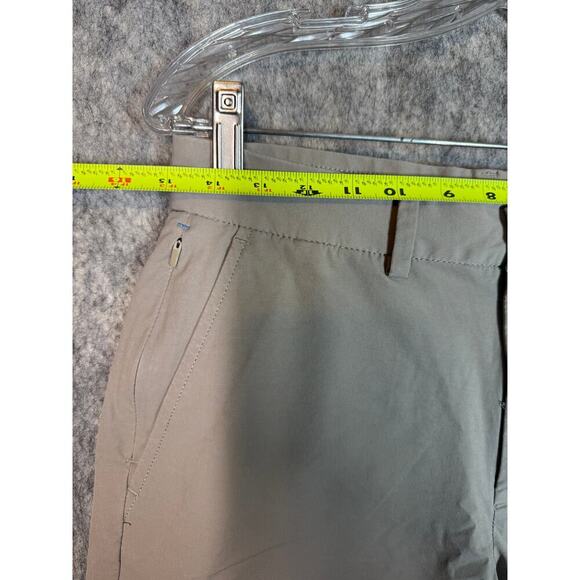 Vineyard Vines OTG Performance On The Go Shorts Light Tan 8.5" Inseam - Size 28 - Picture 4 of 5